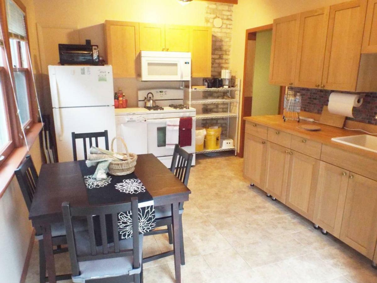 Comfortable 3 Bedroom Craftsman Bungalow In Milwaukee'S Bay View Neighborhood Εξωτερικό φωτογραφία